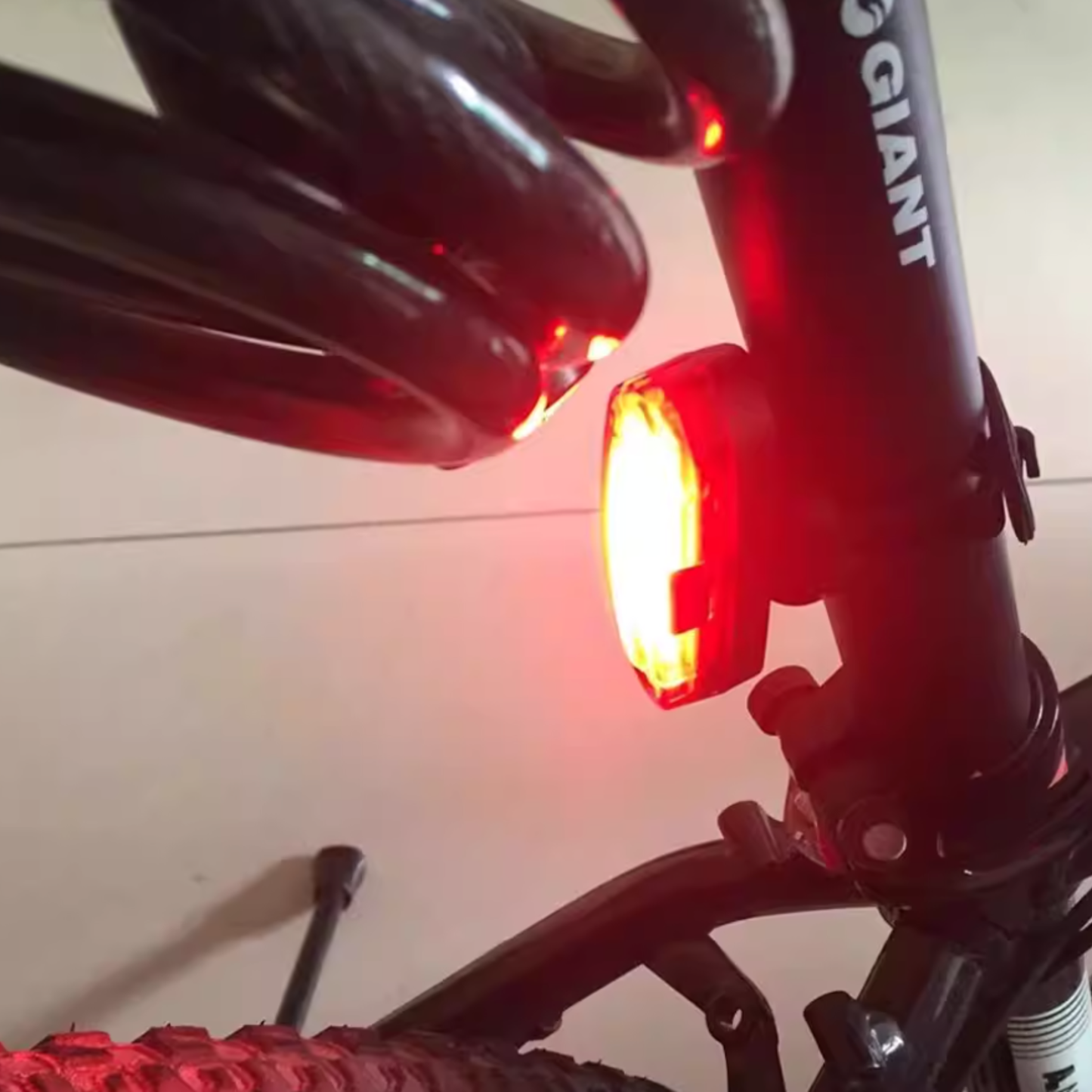 NQY I3011 USB Rechargeable Bike Rear Taillight — IPX6 Waterproof